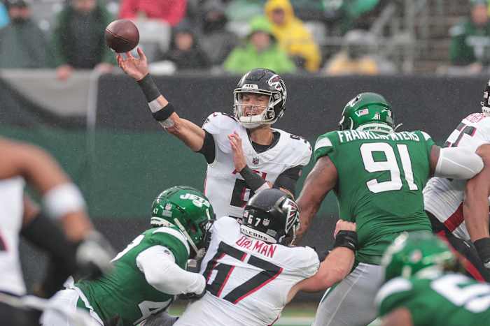 Dec 3, 2023; East Rutherford, New Jersey, USA; Atlanta Falcons quarterback Desmond Ridder (9) throws the ball during the first quarter against the New York Jets at MetLife Stadium. Mandatory Credit: Vincent Carchietta-USA TODAY Sports